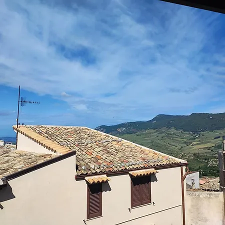 Il Giardino Dei Semplici - E Affitti Brevi Di F A Quartararo Konukevi Giuliana (Palermo)